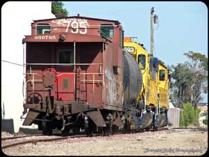 Here is a shot of the BNSF Extra job holding just east of the Armstrong Ave. grade crossing as the crew went for beans.