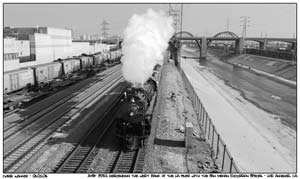 ATSF 3751 steaming along the west bank of the LA River at 7th Street